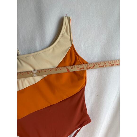 CUPSHE NWT One Piece One arm Sleeve Diagonal Stripe Swimsuit Size Large - Picture 3 of 9